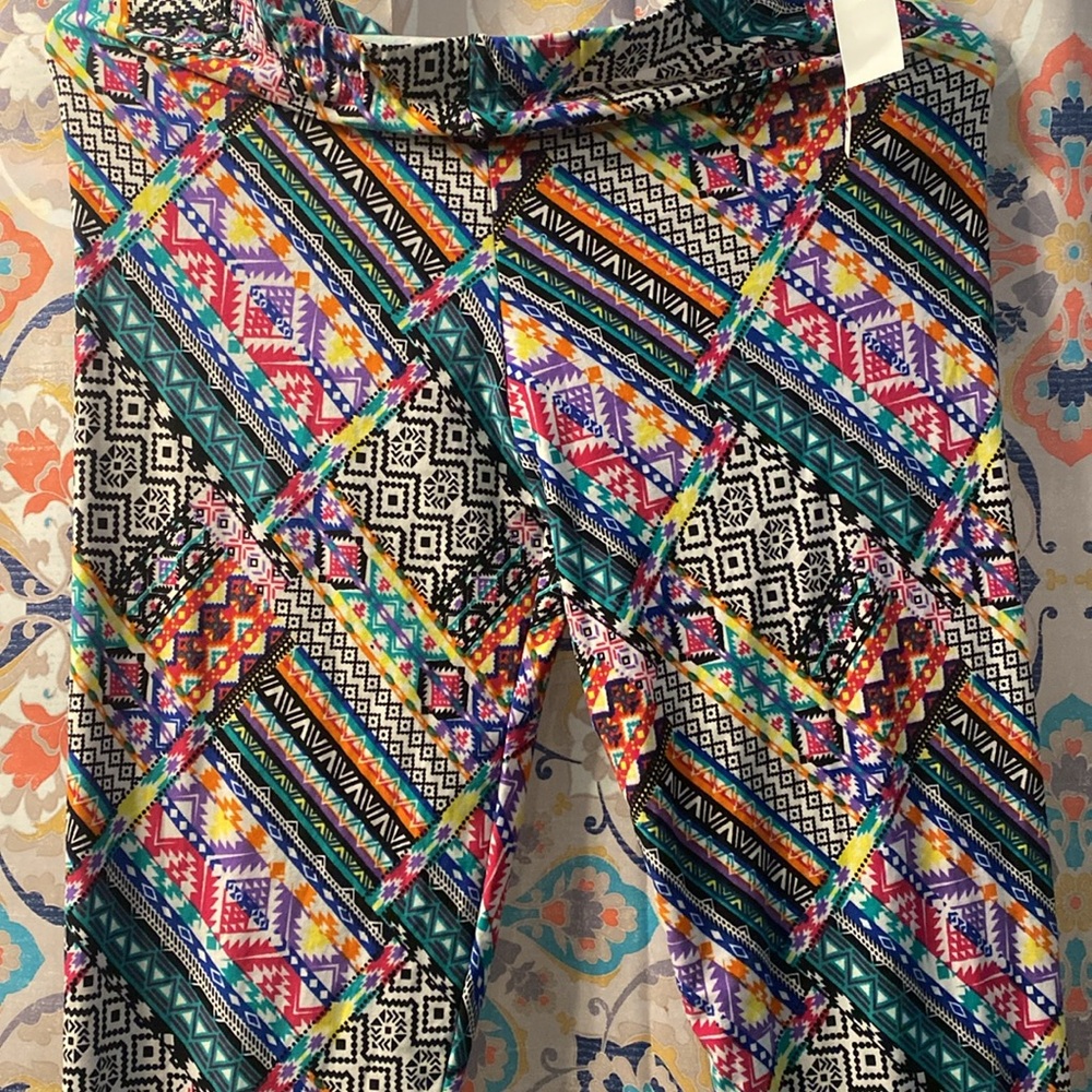 Derek Heart multi colored patterned leggings - Picture 3 of 6